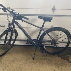 *Excellent Condition* Trek 8.6 DS Bike