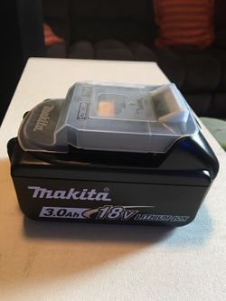 Makita battery 18 volts new