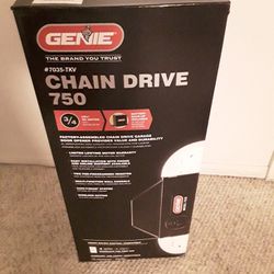Genie Chain Drive Garage Door  Opener 