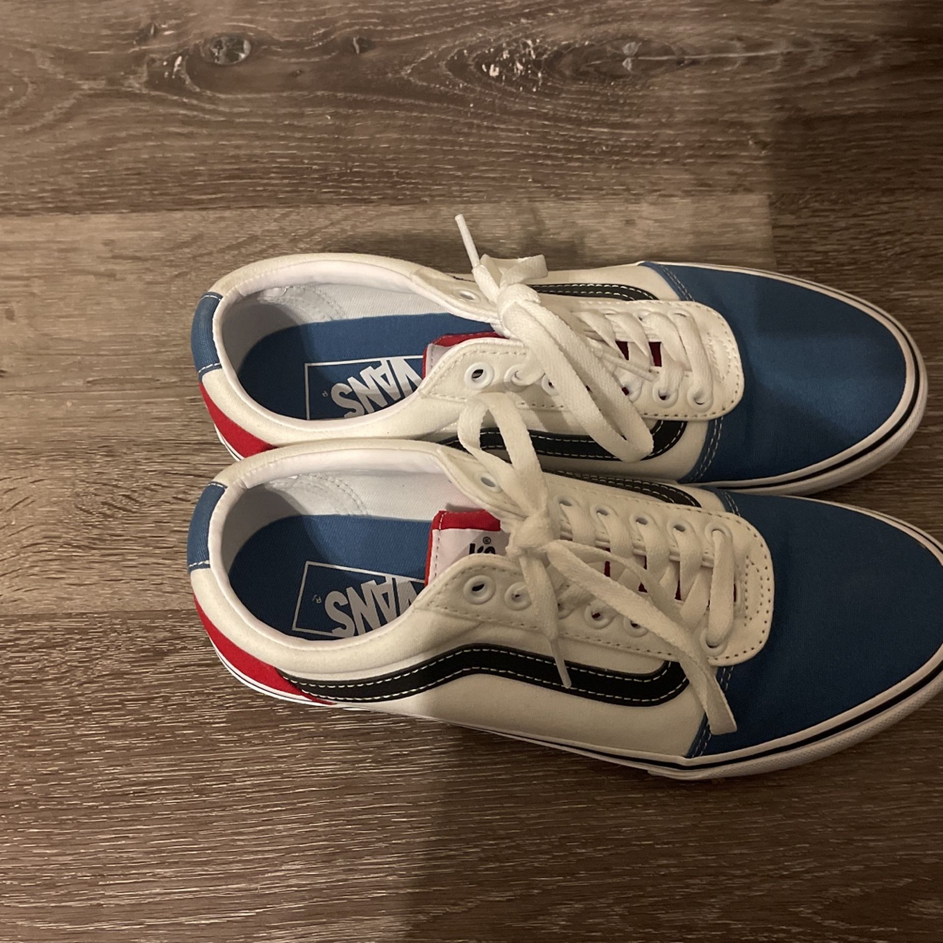 7/1/2 Men’s Vans 