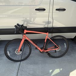 Specialized Diverge E5 Gravel Bike – Excellent Condition