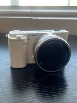 Sony Alpha ZV-E10 White with Kit Lens