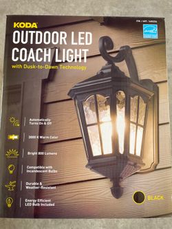 Koda outdoor LED coach light