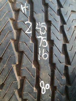 LT245 75 16 good tire on 8bolt rim