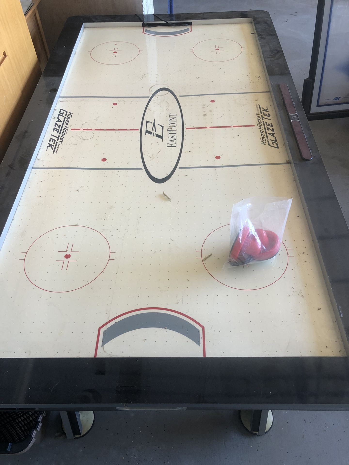 Air Hockey Table