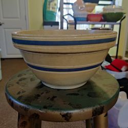 ANTIQUE YELLOW WARE POTTERY BOWL