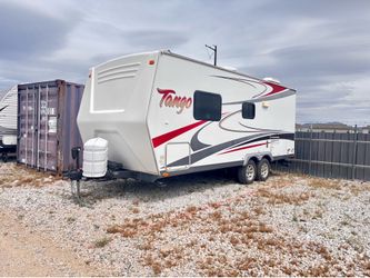 2010 tango 22 foot