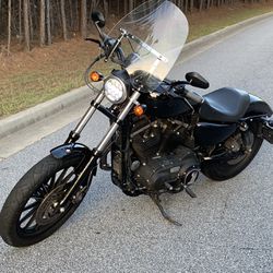 2010 Harley Davidson 883 Iron