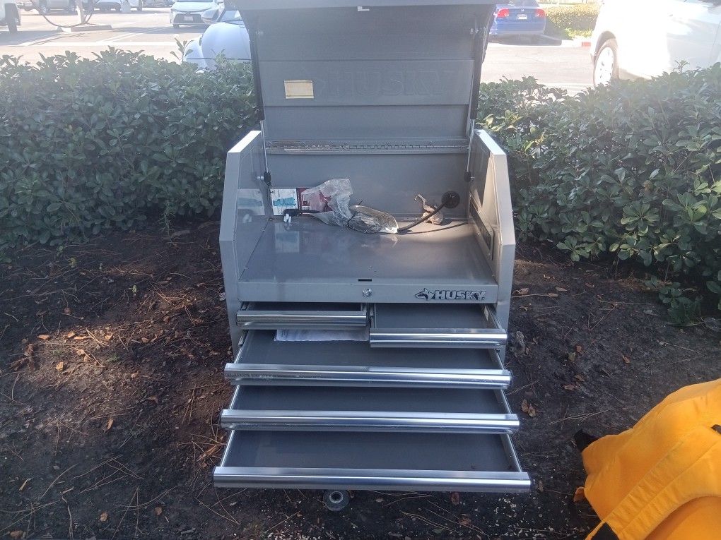 Husky Tool Box $120