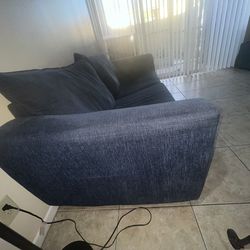 Couch/Pull Out Bed