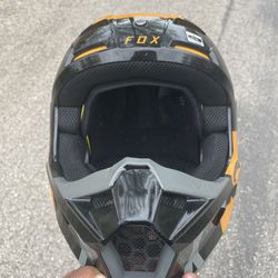 Fox Racing Helmet V1