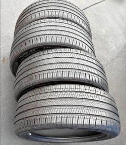 235 45 18 Michelin Tires Con 80% de Vida Las 4