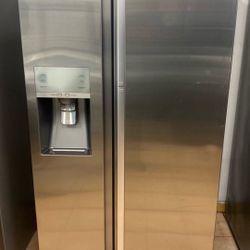 SAMSUNG 2 DOOR FRIDGE
