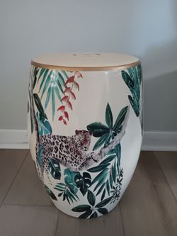 Accent Table