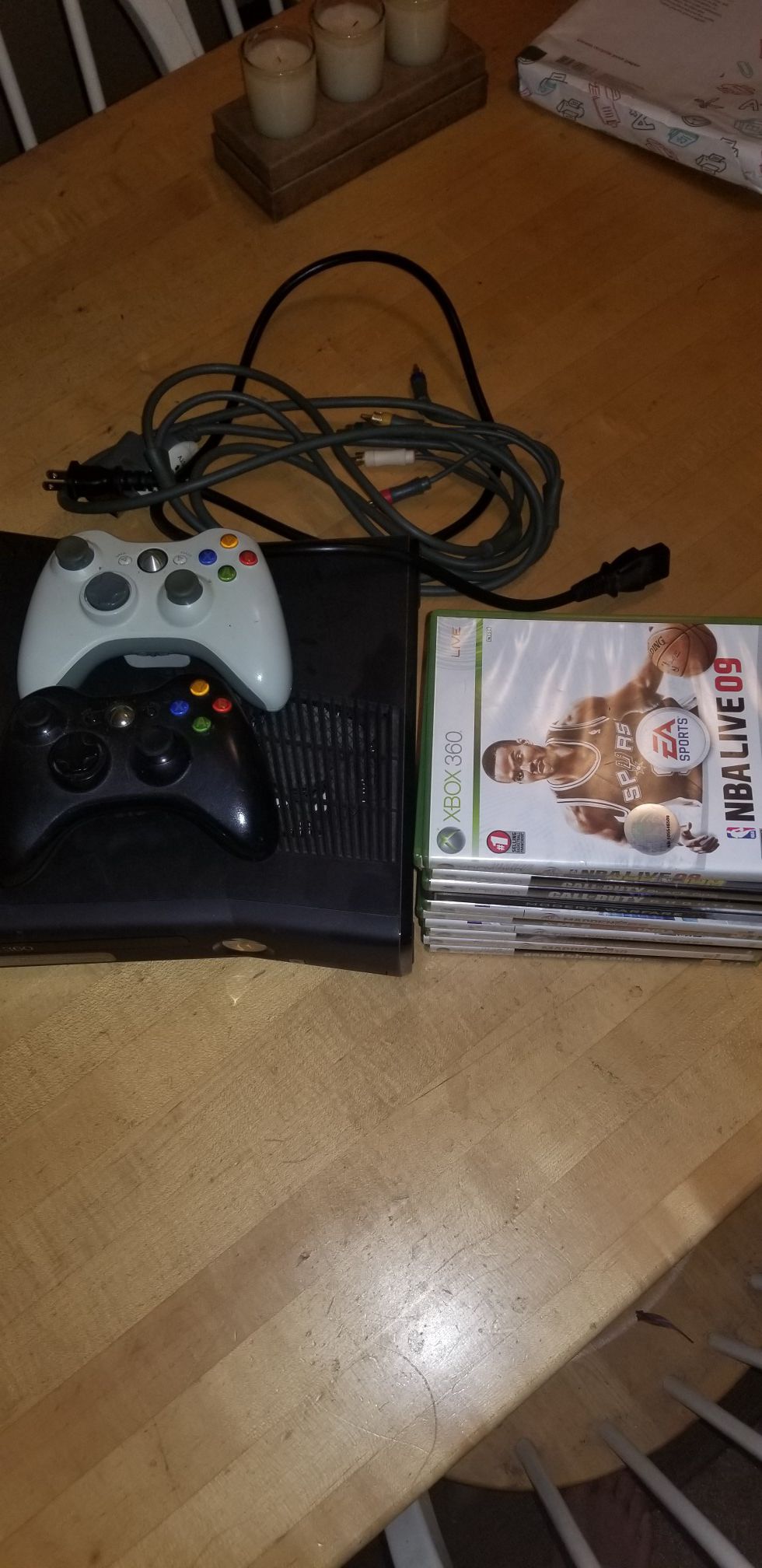 Xbox 360 with 11 games 2 controllers