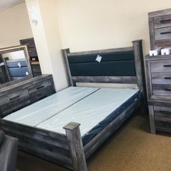 Wynnlow Gray Poster Bedroom Set (Queen and King Bed Frame