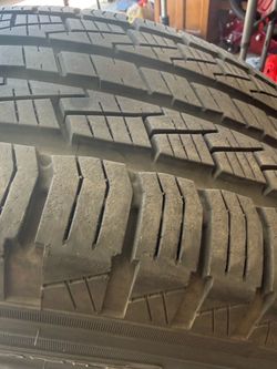 Set of 2 pirelli scorpion STR 275/55R/20