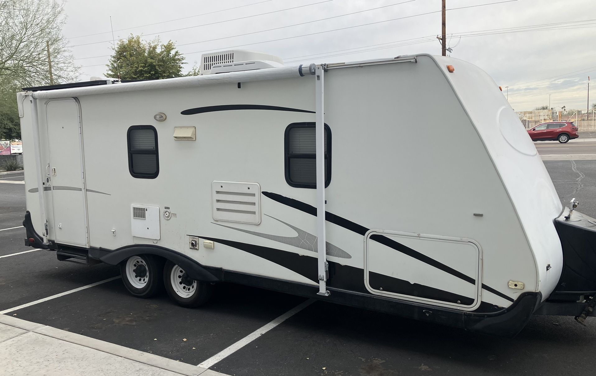 2005 Keystone Zeppelin 241 Travel Trailer