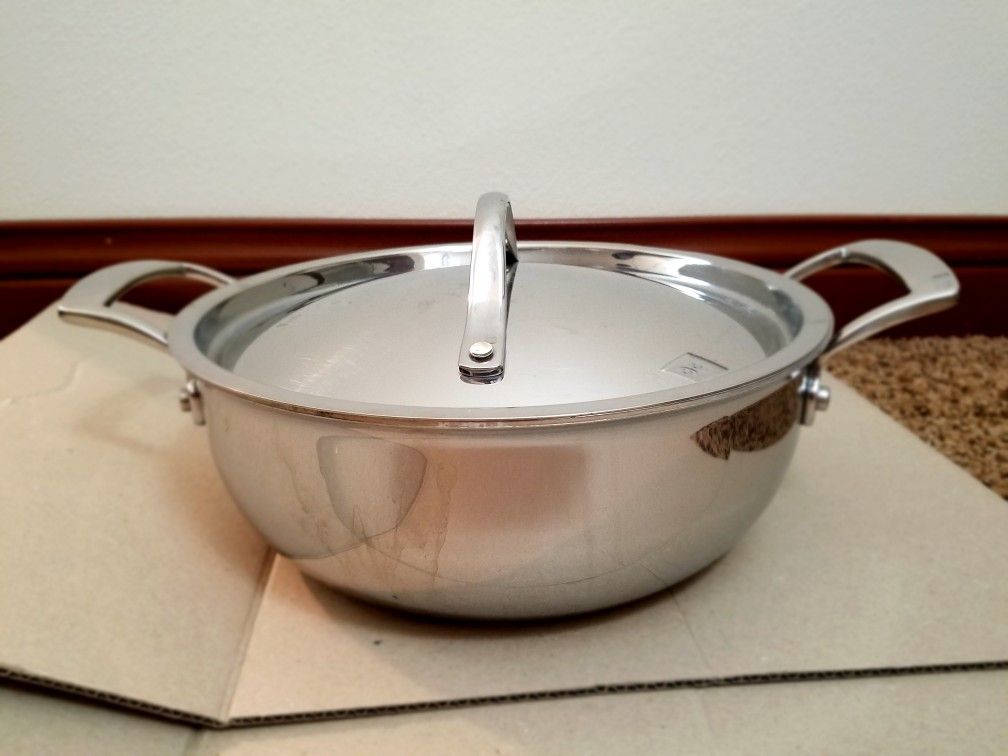 Kirkland signature Covered Chef's CASSEROLE 4 qt