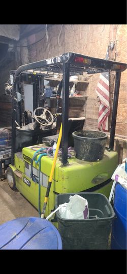 Clark TMX 15 electric fork Lyft