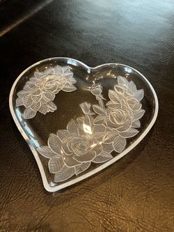 Mikasa Studio Nova Crystal Winter Rose Heart Platter And 2 Heart Appetizer Bowls