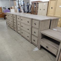 Legacy classic 9 drawer dresser