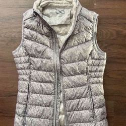 New Woman’s Vest, Size S, Be Boundless
