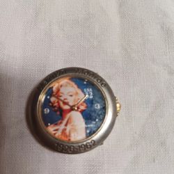 Marilyn Monros Watch No Band