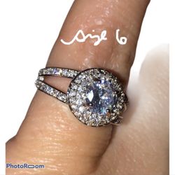 Stunning Silver Wedding Ring Size 6