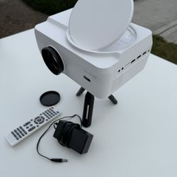 Wireless Mini DVD Projector