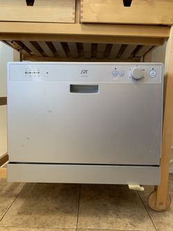 Countertop dishwasher