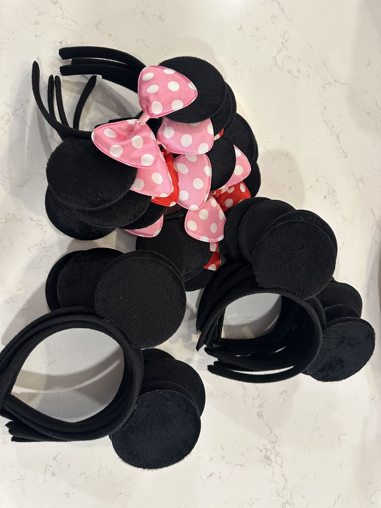 22 Minnie Mouse And Mickey Mouse Ears