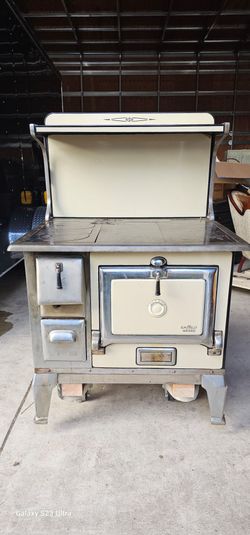 Antque wood burning oven