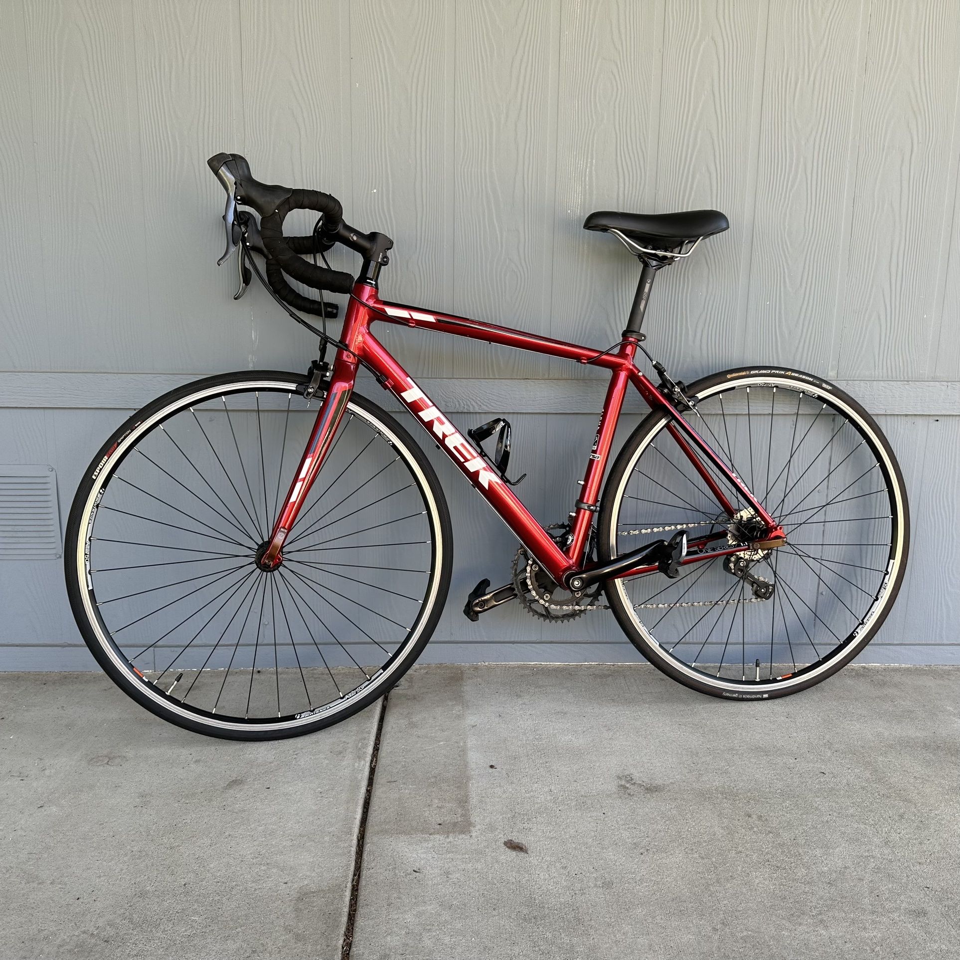Trek One Series Road Bike for Sale in Prather, CA - OfferUp