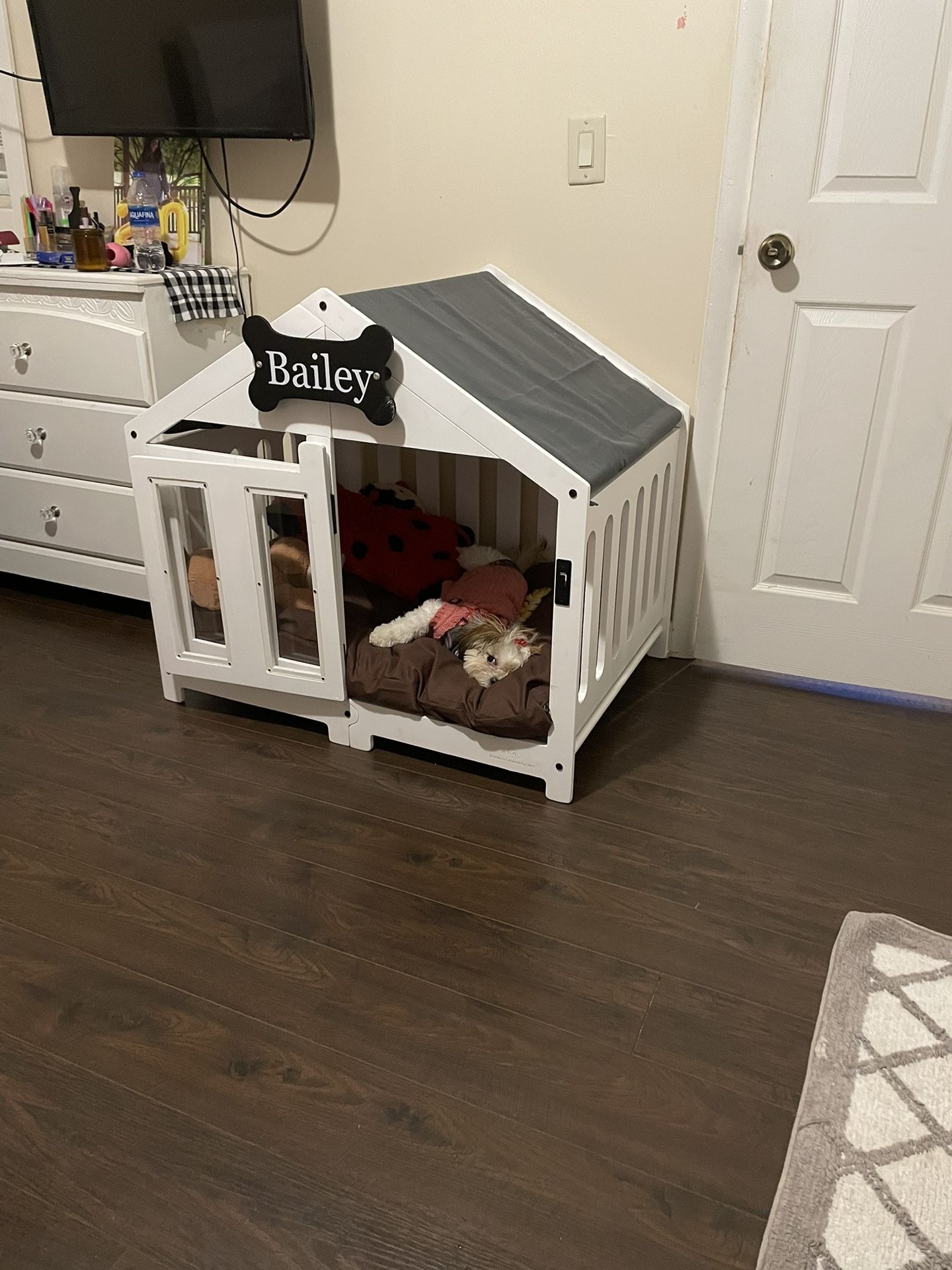 Indoor Dog House / Crate
