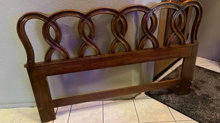 Full Size Head board.