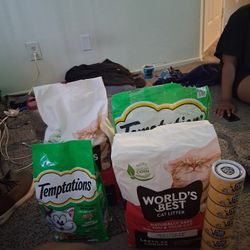 Cat Food And Cat Liter 