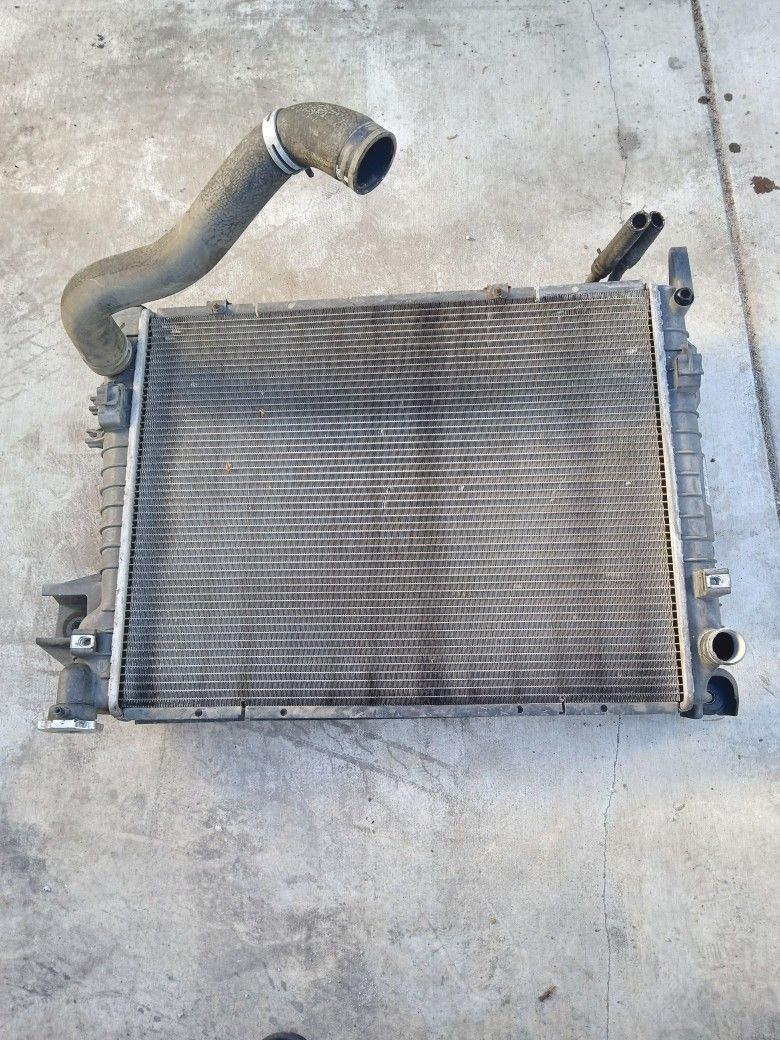 2006 Dodge Ram 2500 Radiator 