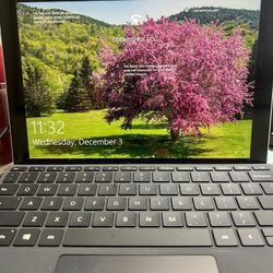 Microsoft Surface Pro 1st Generation.  Excellent Condition 