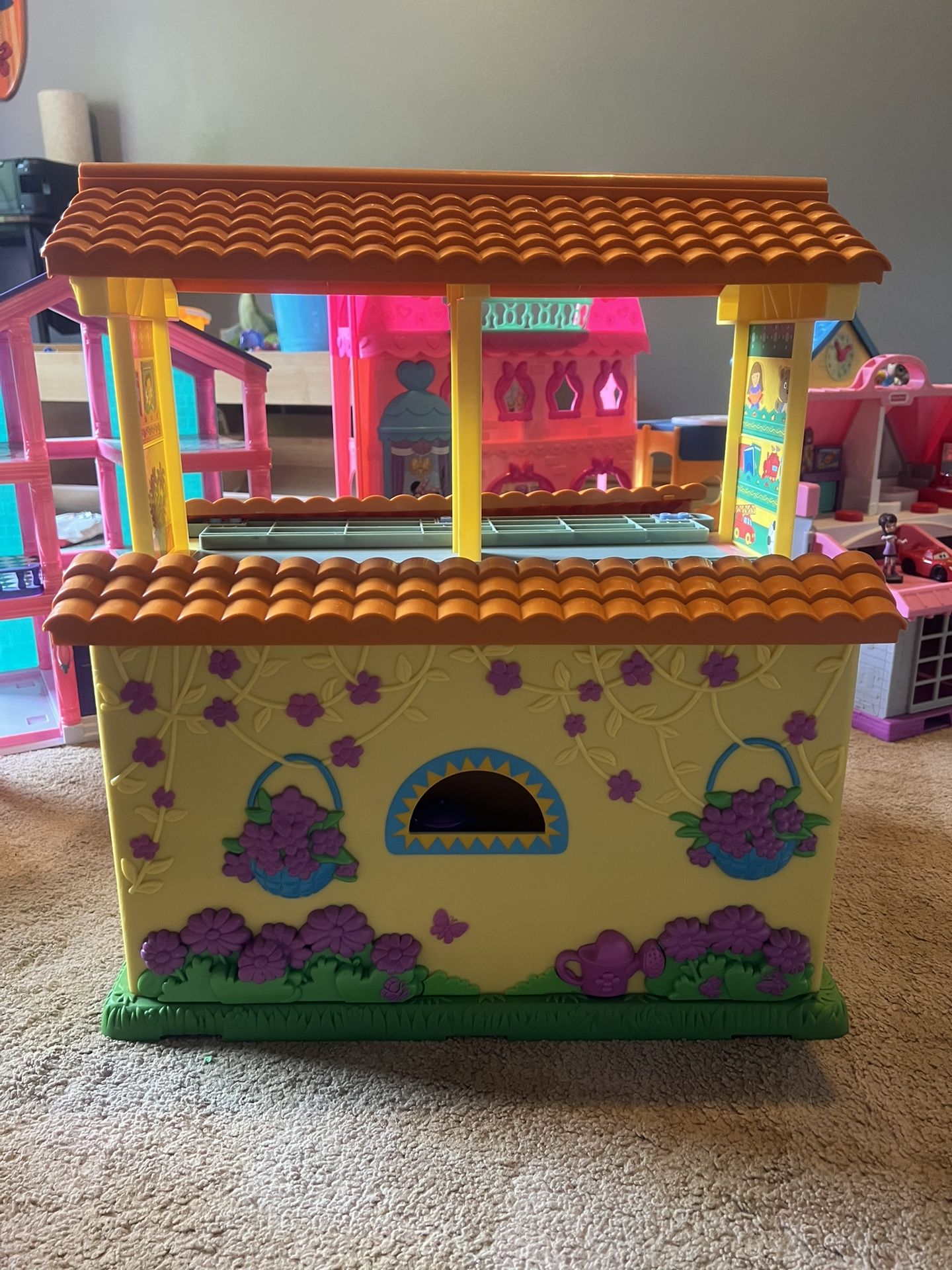 Unique Doll House