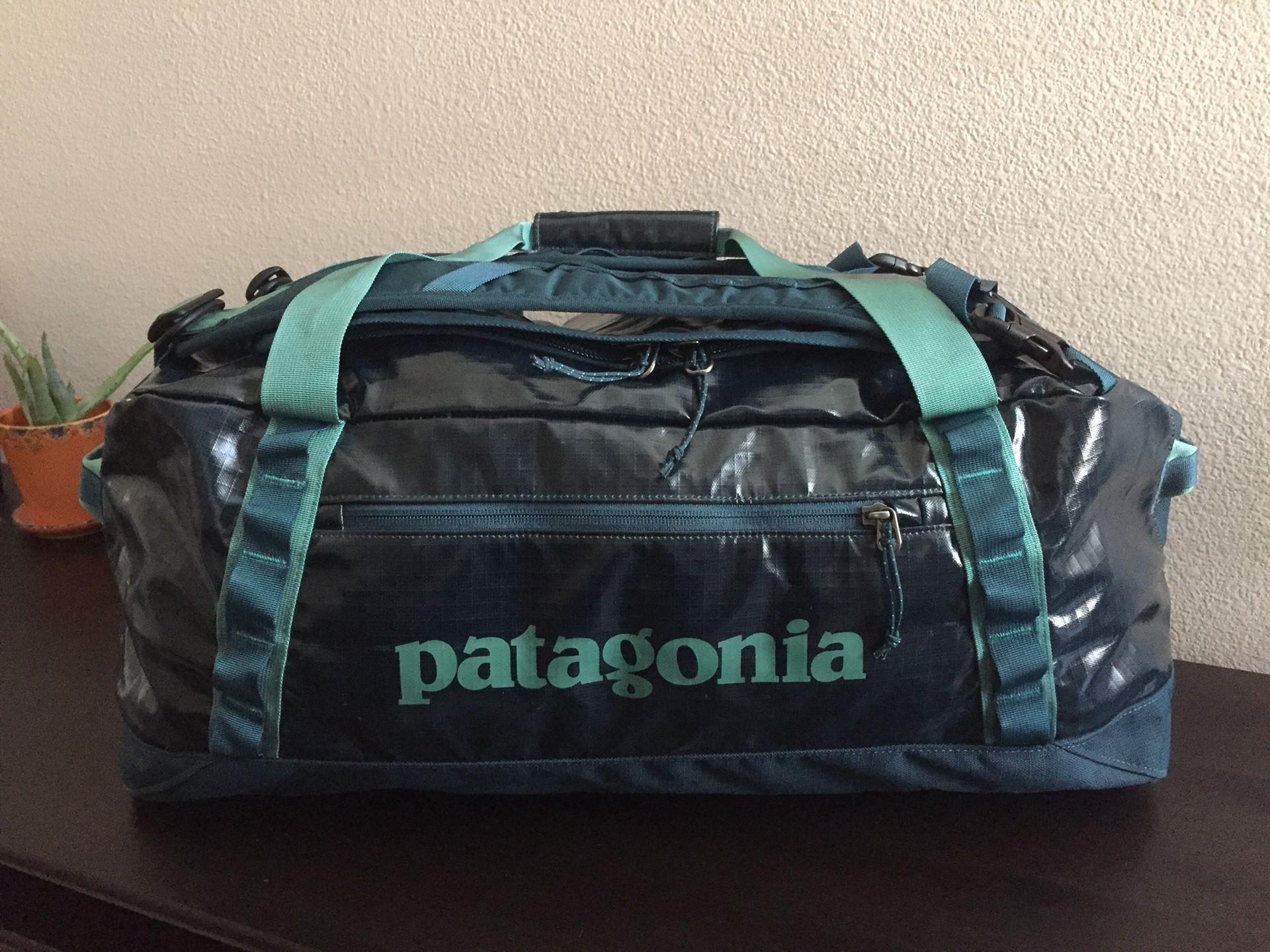 Patagonia Black Hole 60L Duffel Bag - Tidal Teal