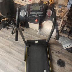 II.Maxkare Treadmill 