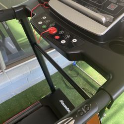 Famistar JK1607 Folding Treadmill 2.5HP with Incline, 12 Programs, MP3 Player, Armrest Buttons Heart Rate