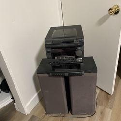 Working Radio With Speakers