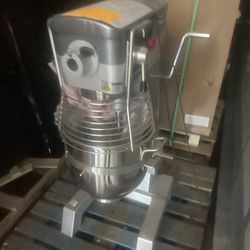 New 30qt stand mixer 2,299