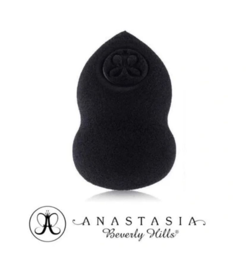 NEW - Anastasia Beverly Hills Beauty Blender | Black Beauty Sponge