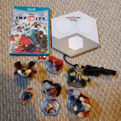 Disney Infinity Wii U Lot  Figures