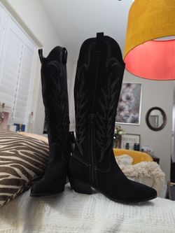 Black Cowgirl Boots