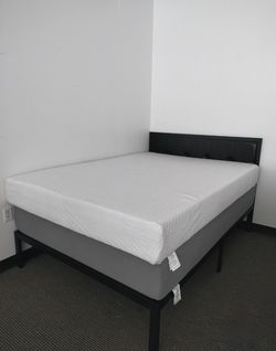 Full size mattress
