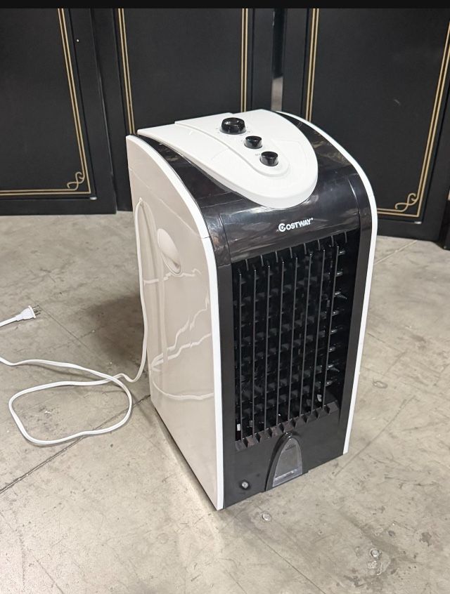 3-in-1 Portable Cooling Fan  (missing One Wheel And Ice Crystal Boxes) 